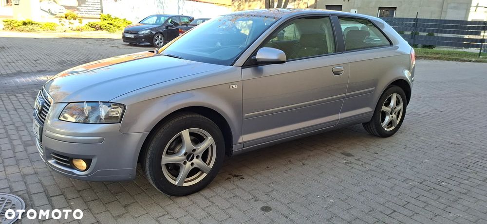 Audi A3 3-drzwiowe 1.6 Ambiente - 15