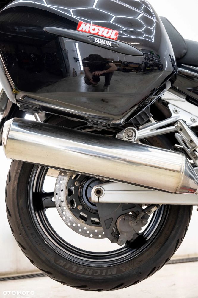 Yamaha FJR - 37