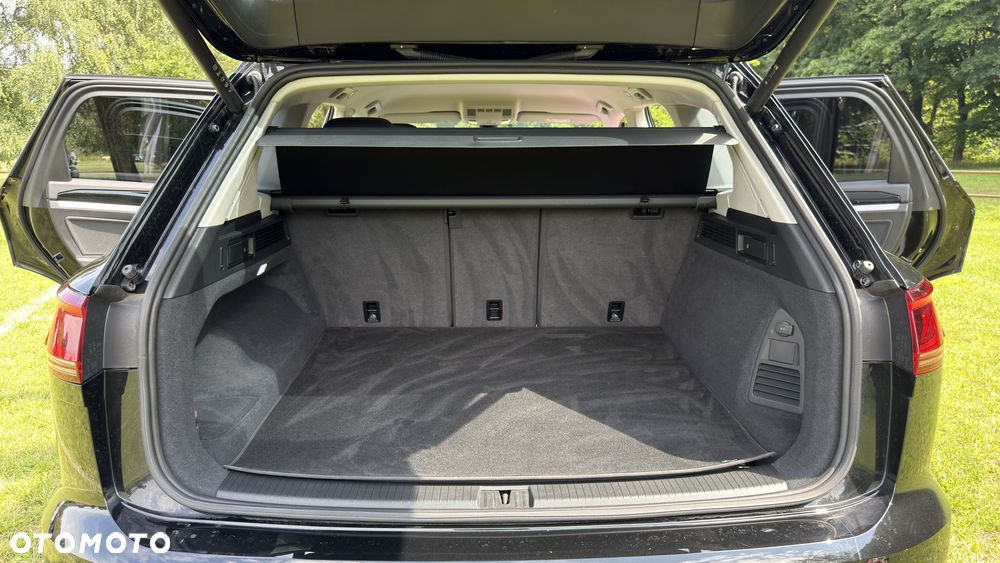 Volkswagen Touareg 3.0 V6 TDI 4Motion - 4