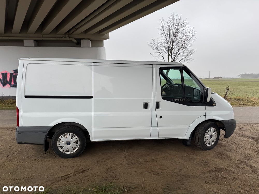 Ford Transit - 6
