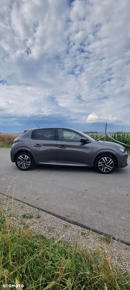 Peugeot 208 - 5