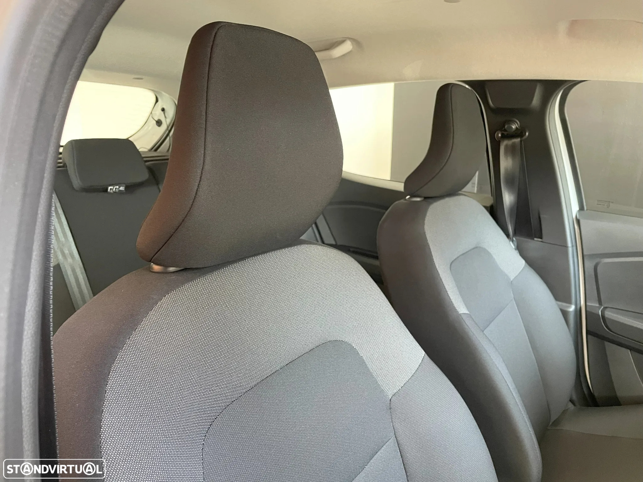 Dacia Sandero - 10