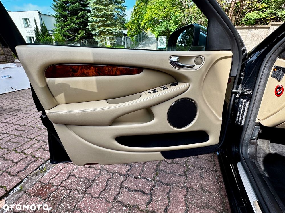 Jaguar X-Type 2.0 D Executive - 21