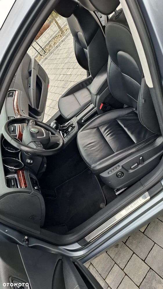 Skoda Superb 2.0 TDI Green tec DSG L&K - 9