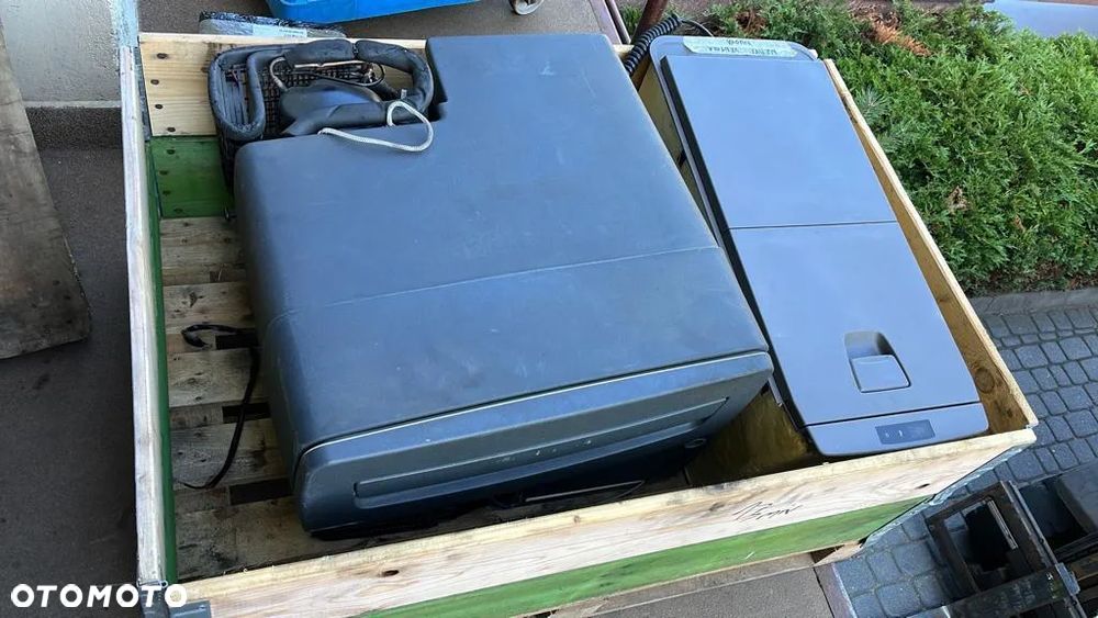 Lodówka samochodowa Scania S do ciągnika siodłowego 2706575 / 9H217428  24V 50W