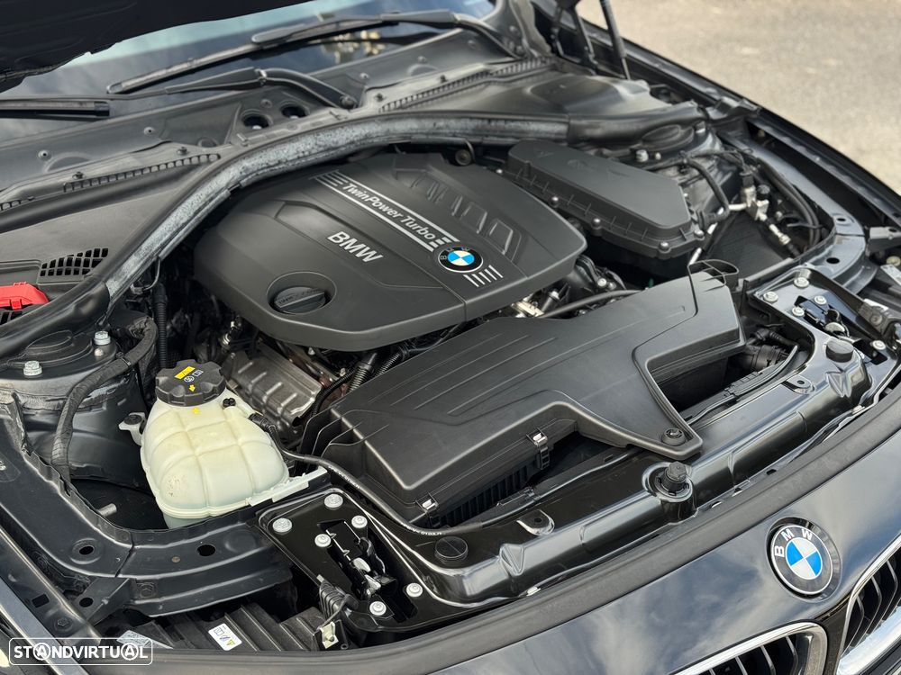 BMW 318 d Auto Line Sport - 28
