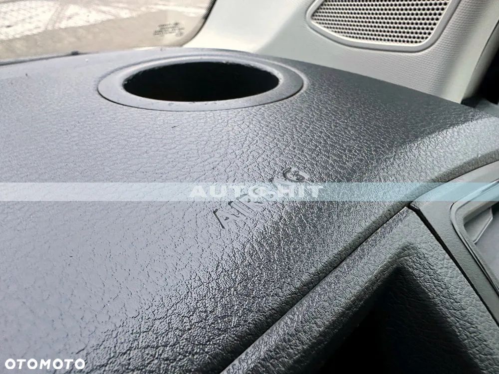 Volkswagen Transporter - 27