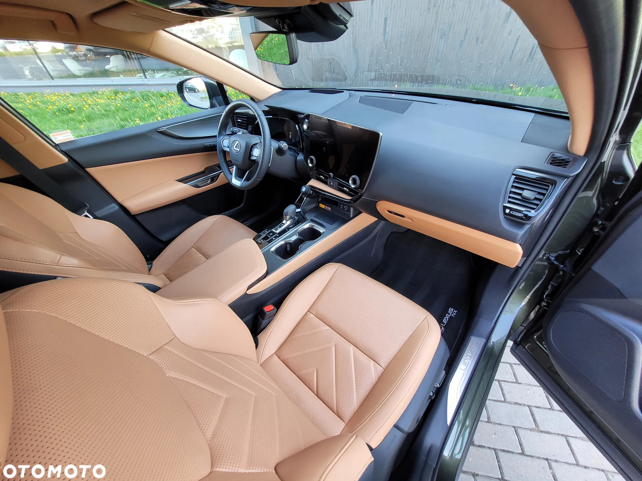 Lexus NX 350h Omotenashi AWD - 3