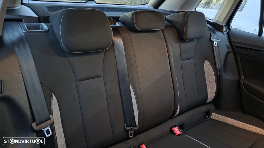 Skoda Kamiq 1.0 TSI Style DSG - 38