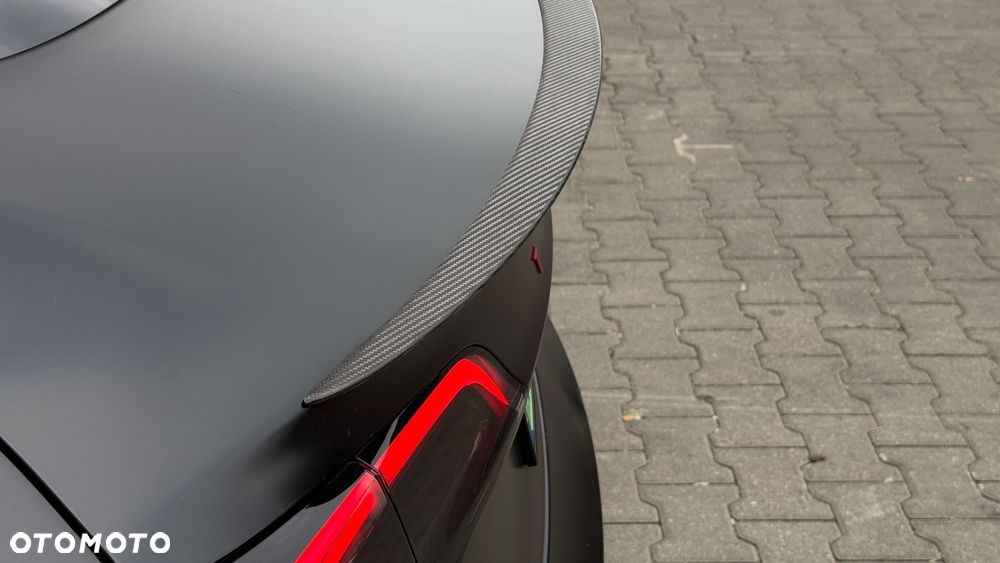 Tesla Model 3 - 6