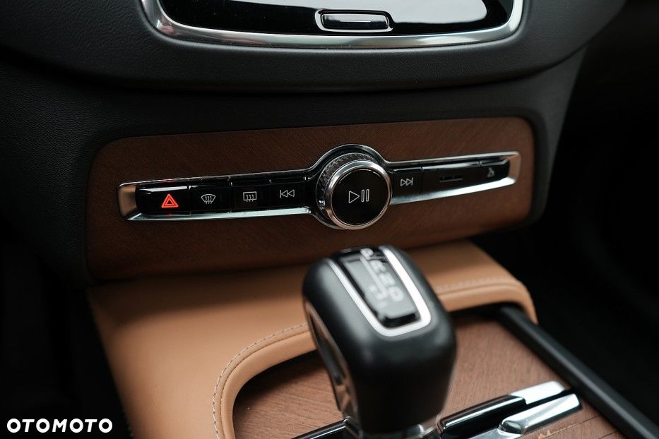 Volvo XC 90 D5 AWD Inscription 7os - 11