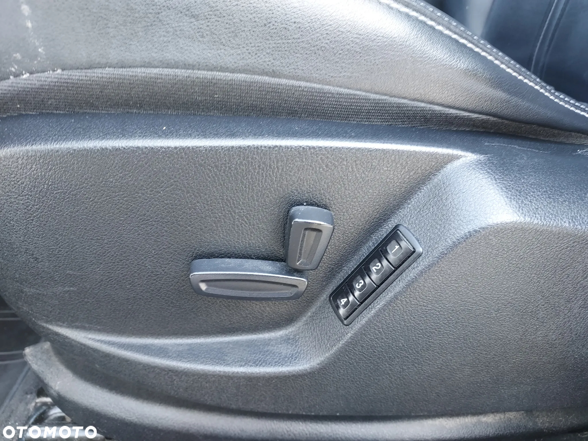 Ford S-Max - 14
