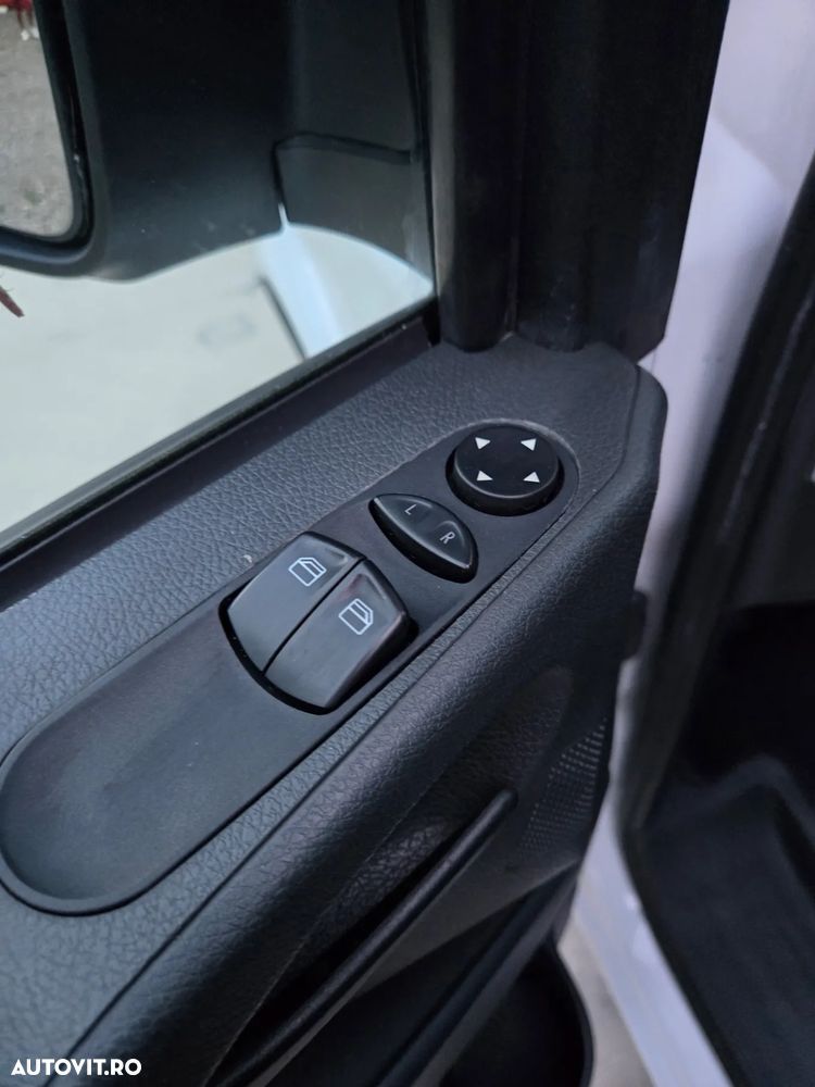 Mercedes-Benz VITO - 11