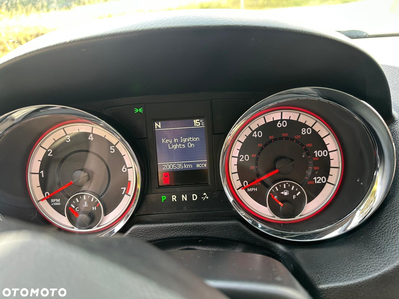 Dodge Grand Caravan - 28