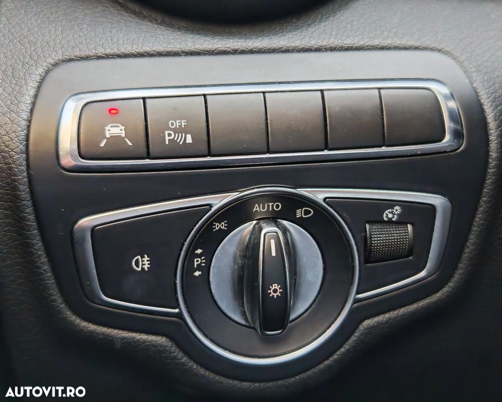 Mercedes-Benz C - 10