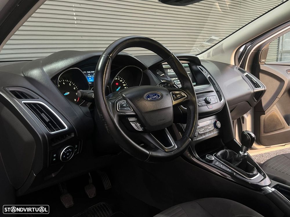 Ford Focus 1.0 EcoBoost Titanium - 7