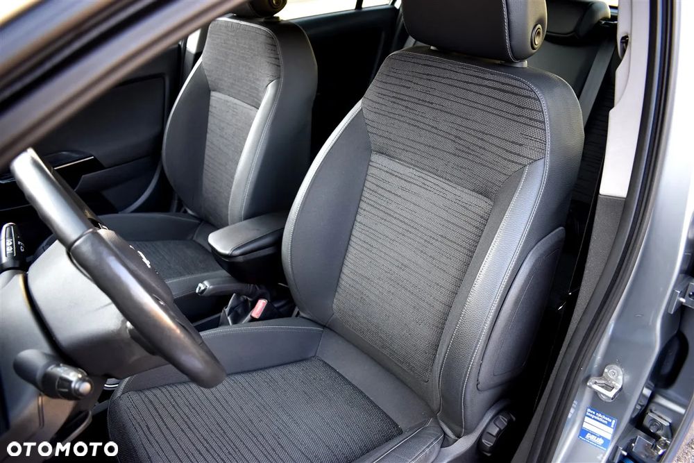 Opel Corsa 1.4 16V Active - 13