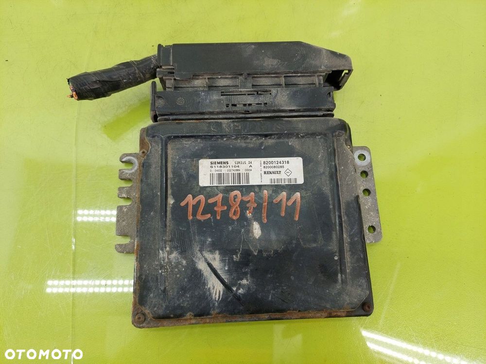 Komputer sterownik silnika Renault Scenic 1,6 16V 8200124318 S118301104 - 1