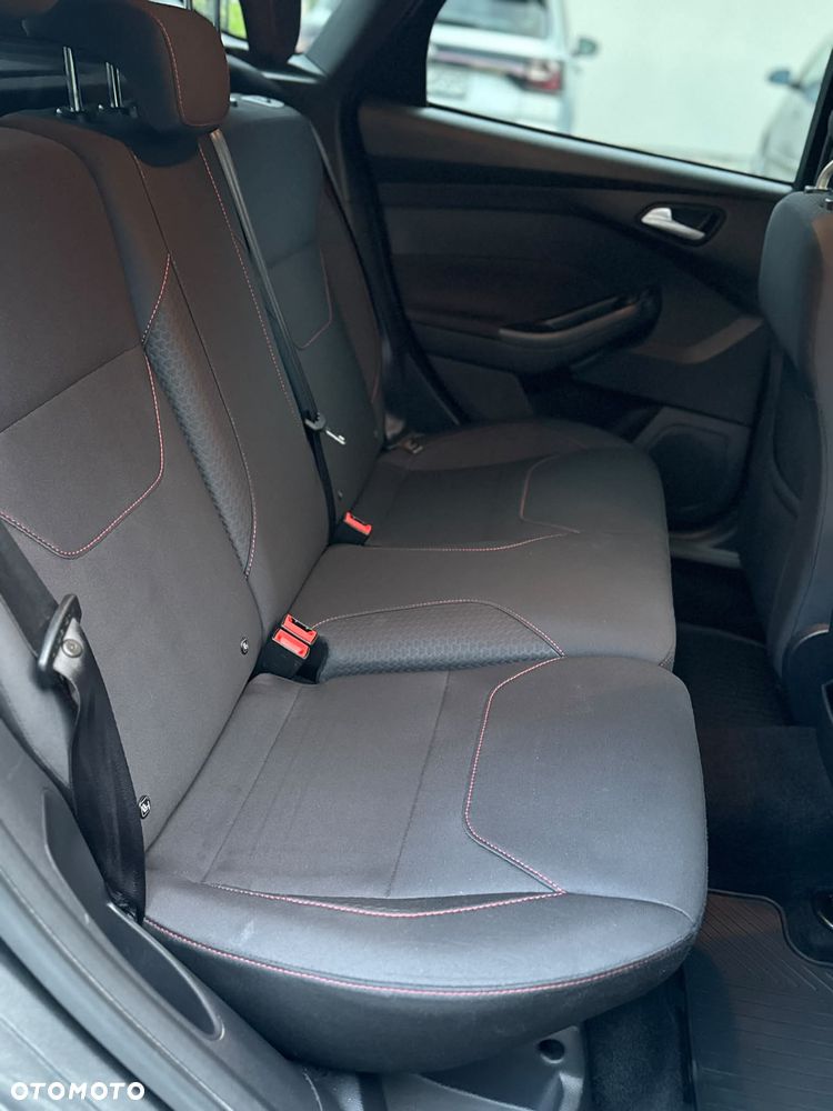 Ford Focus 1.5 EcoBoost ST-Line ASS - 11