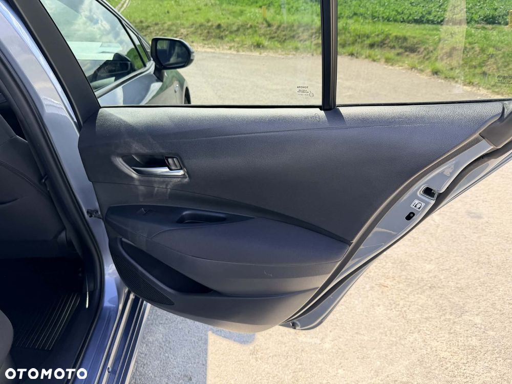 Toyota Corolla 1.8 Hybrid Selection - 22