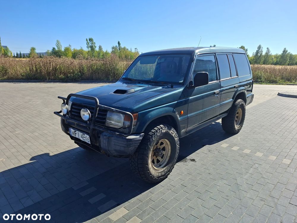 Mitsubishi Pajero - 1