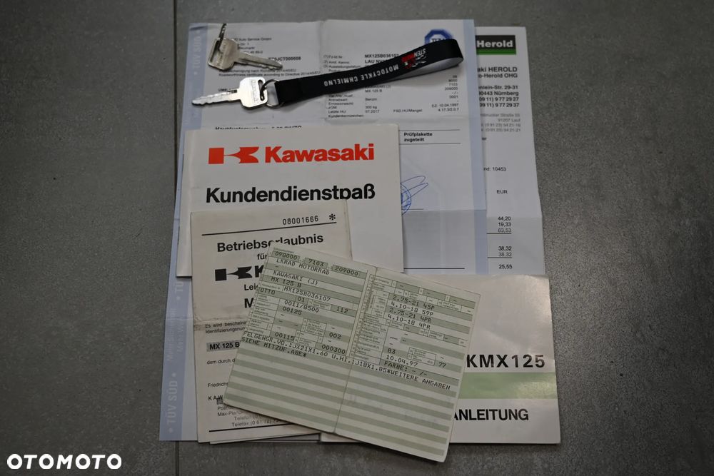 Kawasaki Inny - 32