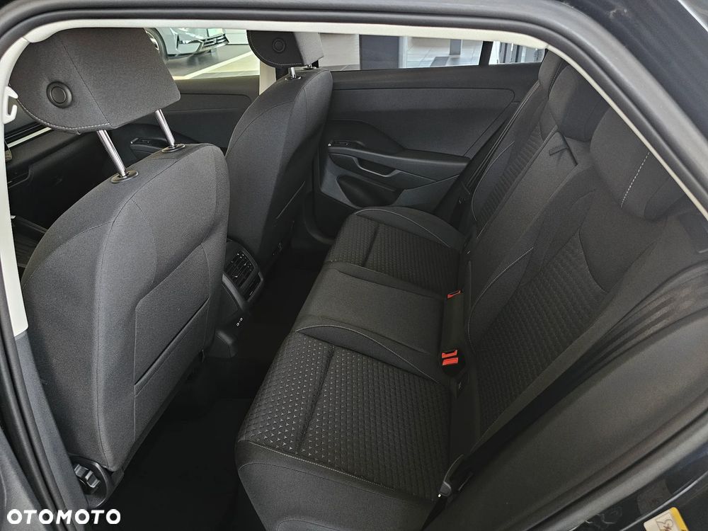 Volkswagen T-Roc 1.5 eTSI Life DSG - 9