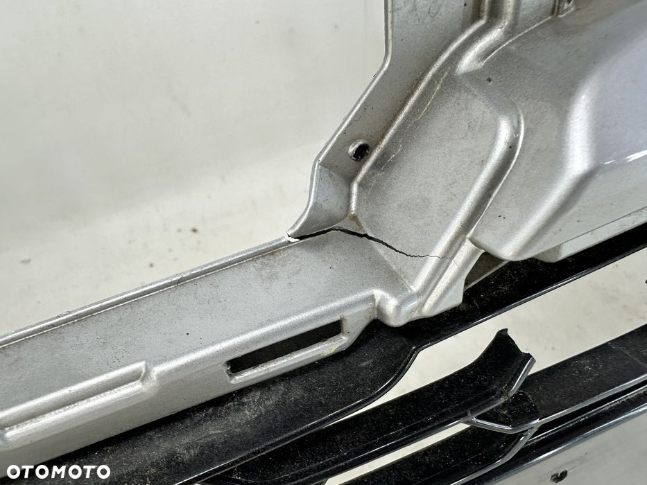Toyota Carolla E21 zderzak przedni przód 4 pdc - 3