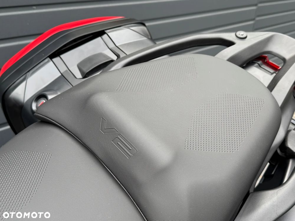 Ducati Multistrada - 10