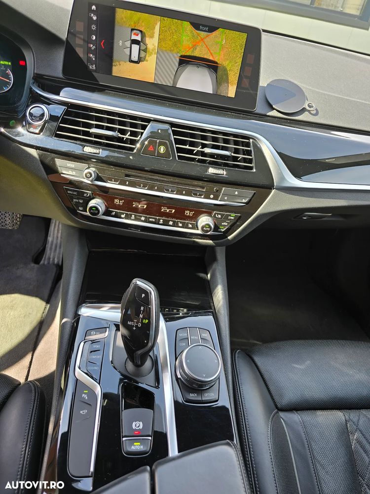 BMW Seria 5 520d Aut. Sport Line - 15