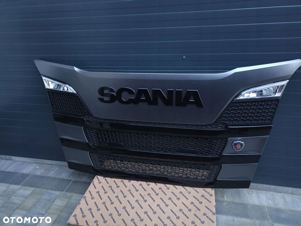 MASKA ATRAPA SCANIA R S NEXT GEN - 2