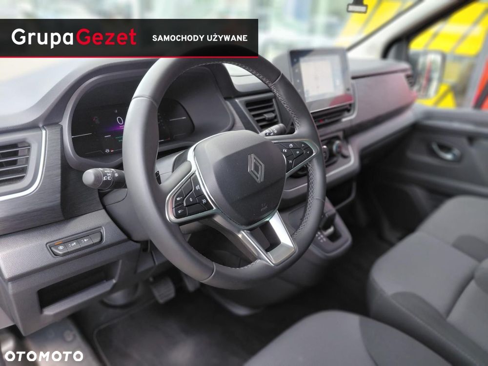 Renault Trafic - 16