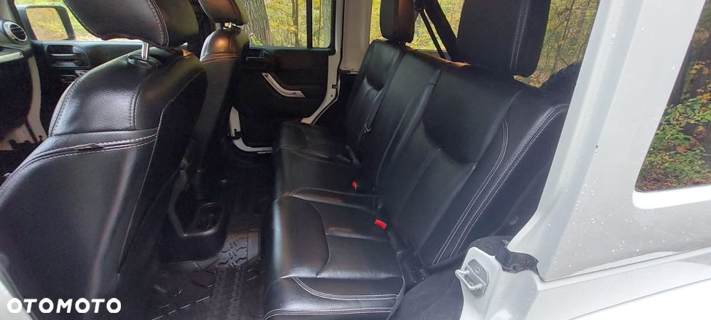 Jeep Wrangler - 9