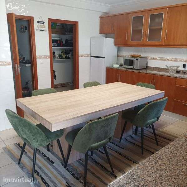 Vendo excelente moradia T4 a 5 minutos do centro da Lourinhã. - Grande imagem: 3/12