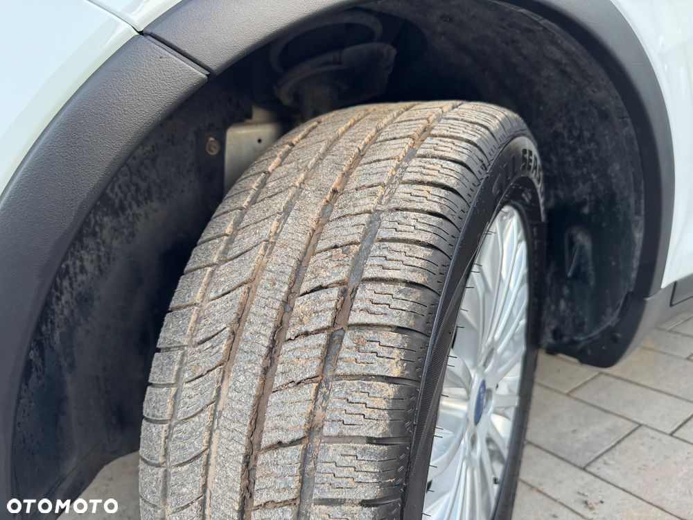 Ford Kuga 2.0 TDCi 4x4 Titanium - 19