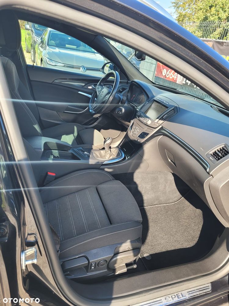 Opel Insignia 2.0 ECOTEC DI Turbo 4x4 eco Business Innovation - 19