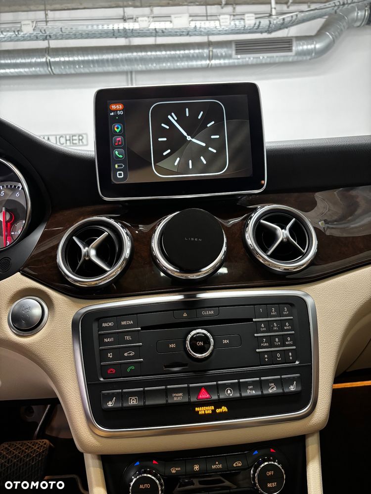 Mercedes-Benz GLA 250 4-Matic - 12