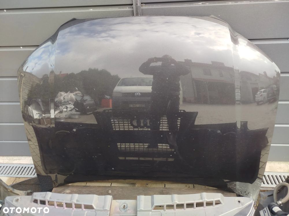 Audi A3 8P maska przednia LZ7L lampy Xenon