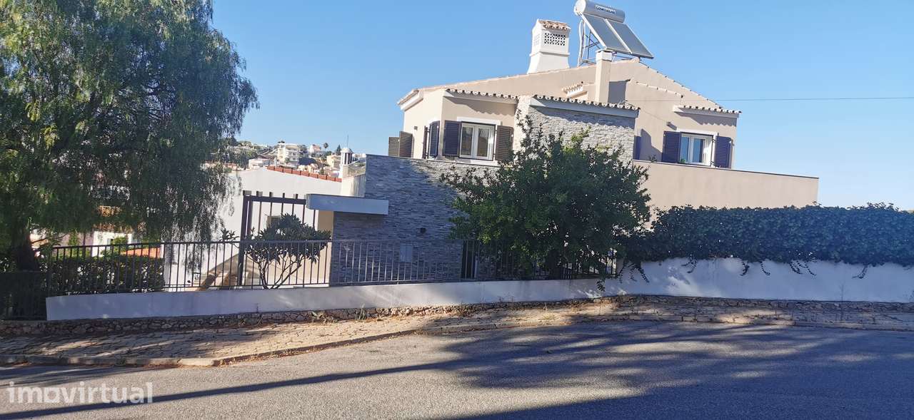 MORADIA T3 COM PISCINA E VISTA PRIVILEGIADA | LOULÉ, ALGARVE - Grande imagem: 2/40