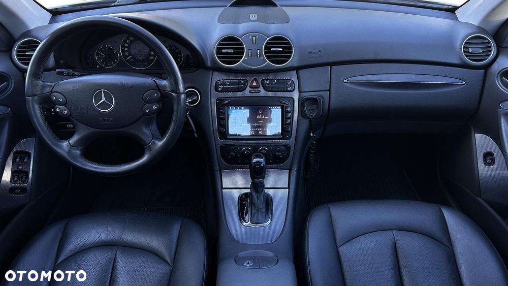Mercedes-Benz CLK - 20