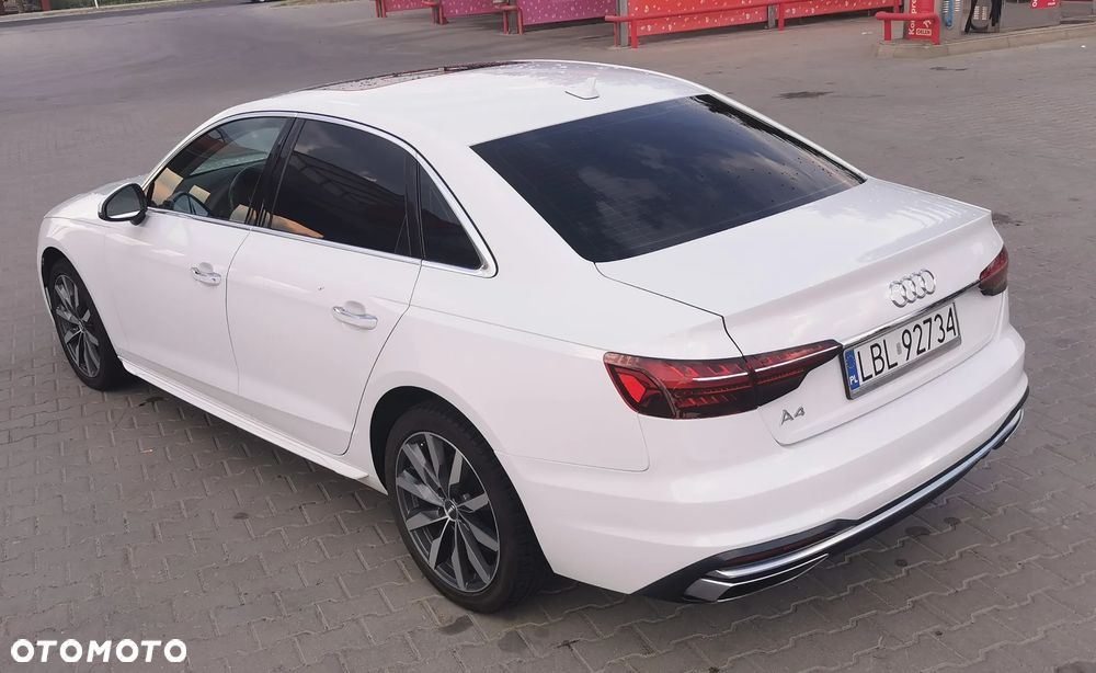 Audi A4 Limousine 40 TFSI S tronic S line - 4