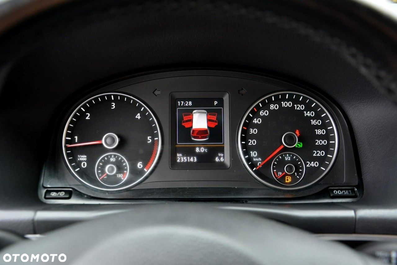 Volkswagen Touran 2.0 TDI DSG Freestyle - 25