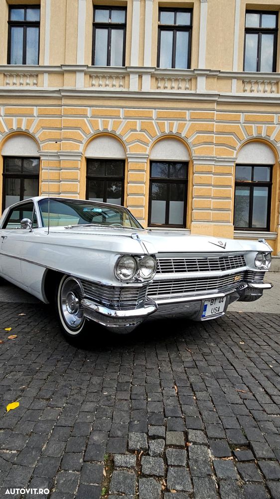 Cadillac Deville - 4