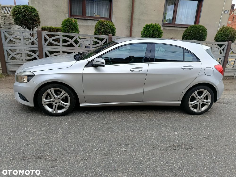 Mercedes-Benz Klasa A 180 CDI (BlueEFFICIENCY) 7G-DCT - 3