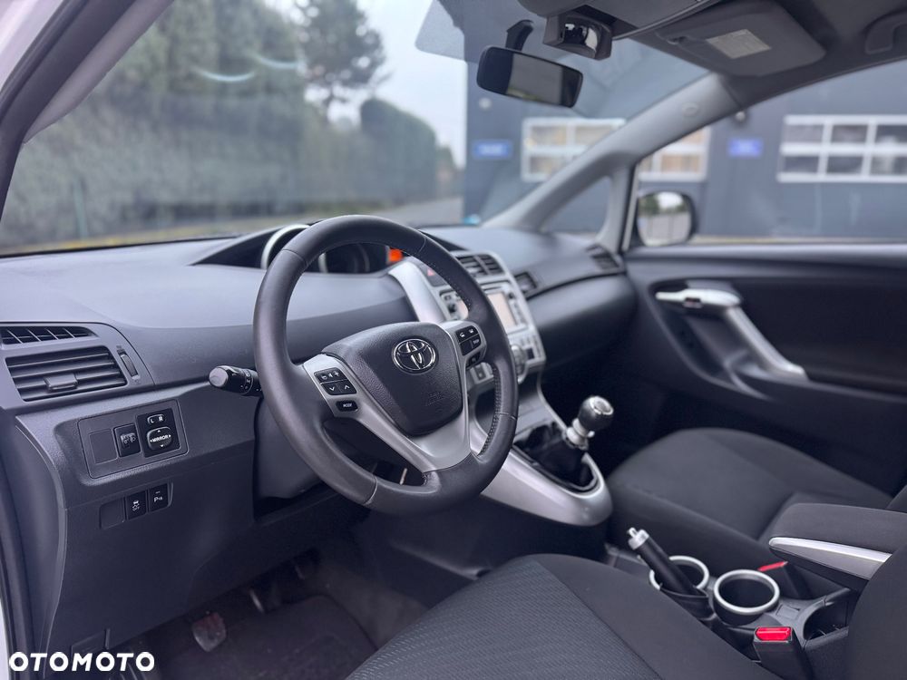 Toyota Verso 1.8 5-Sitzer Comfort - 36