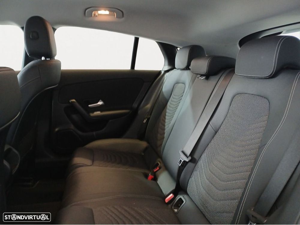 Mercedes-Benz CLA 180 - 14