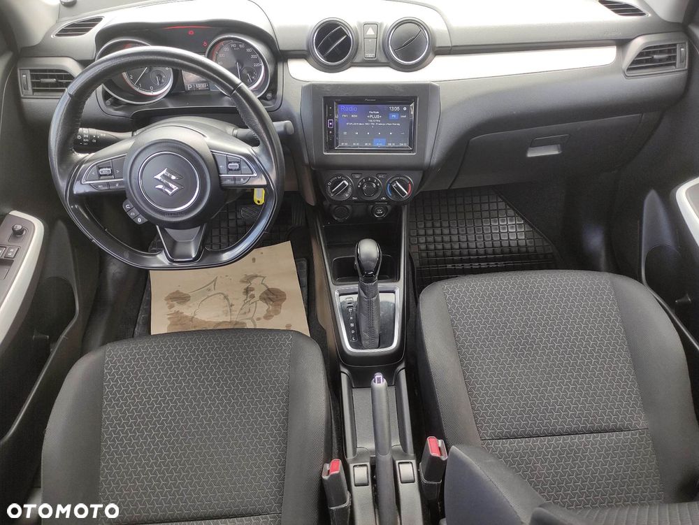 Suzuki Swift 1.2 Dualjet SHVS Premium CVT - 15