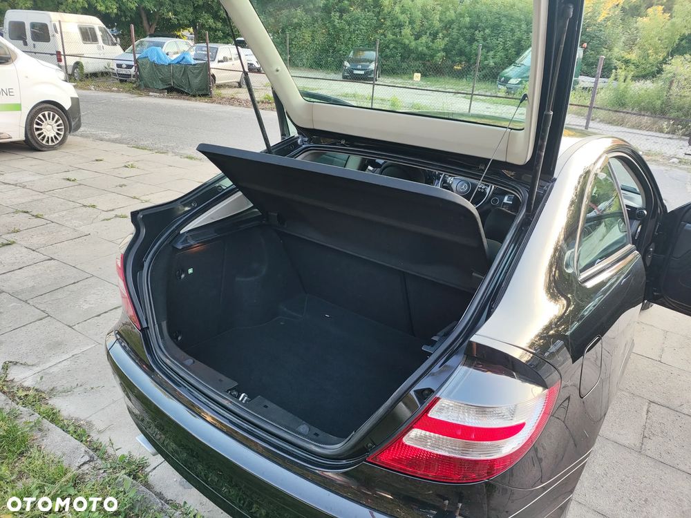 Mercedes-Benz Klasa C 200 Kompressor - 13