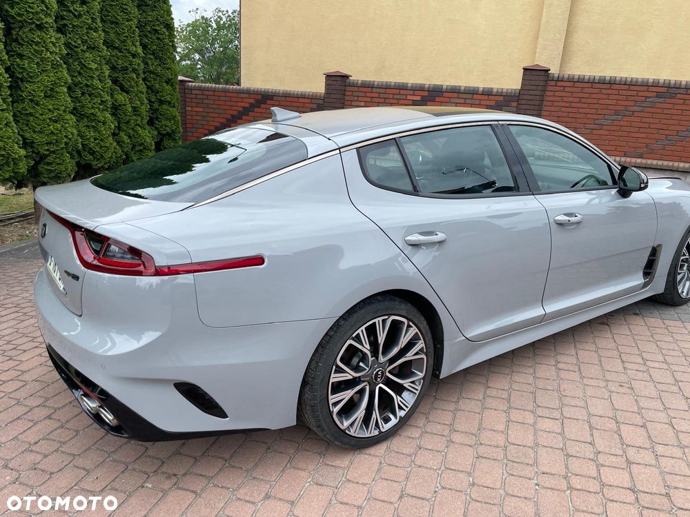 Kia Stinger 2.0 T-GDI GT Line - 6