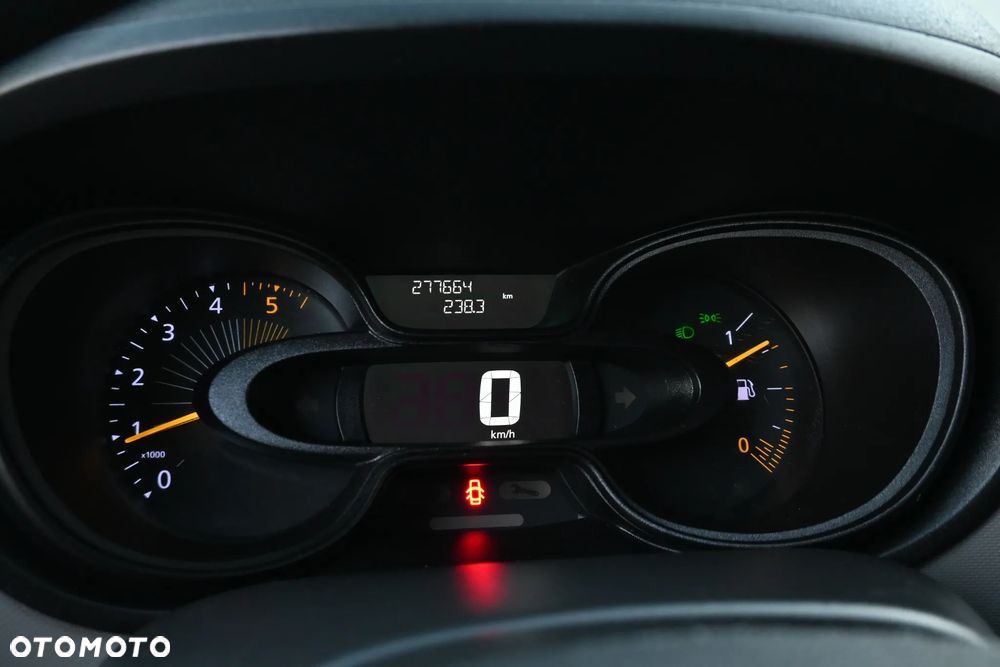 Renault Trafic - 13
